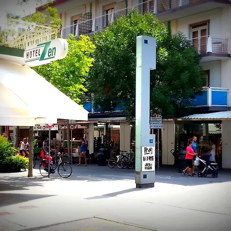 禅宗酒店 2* 利尼亚诺萨比亚多罗